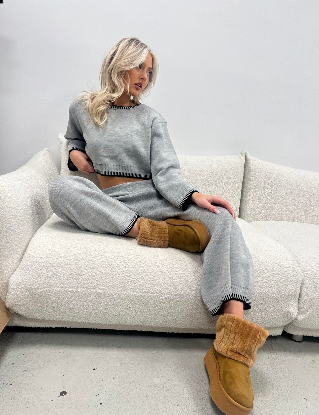 Stitch Hem Cozy Set Cropped Grey