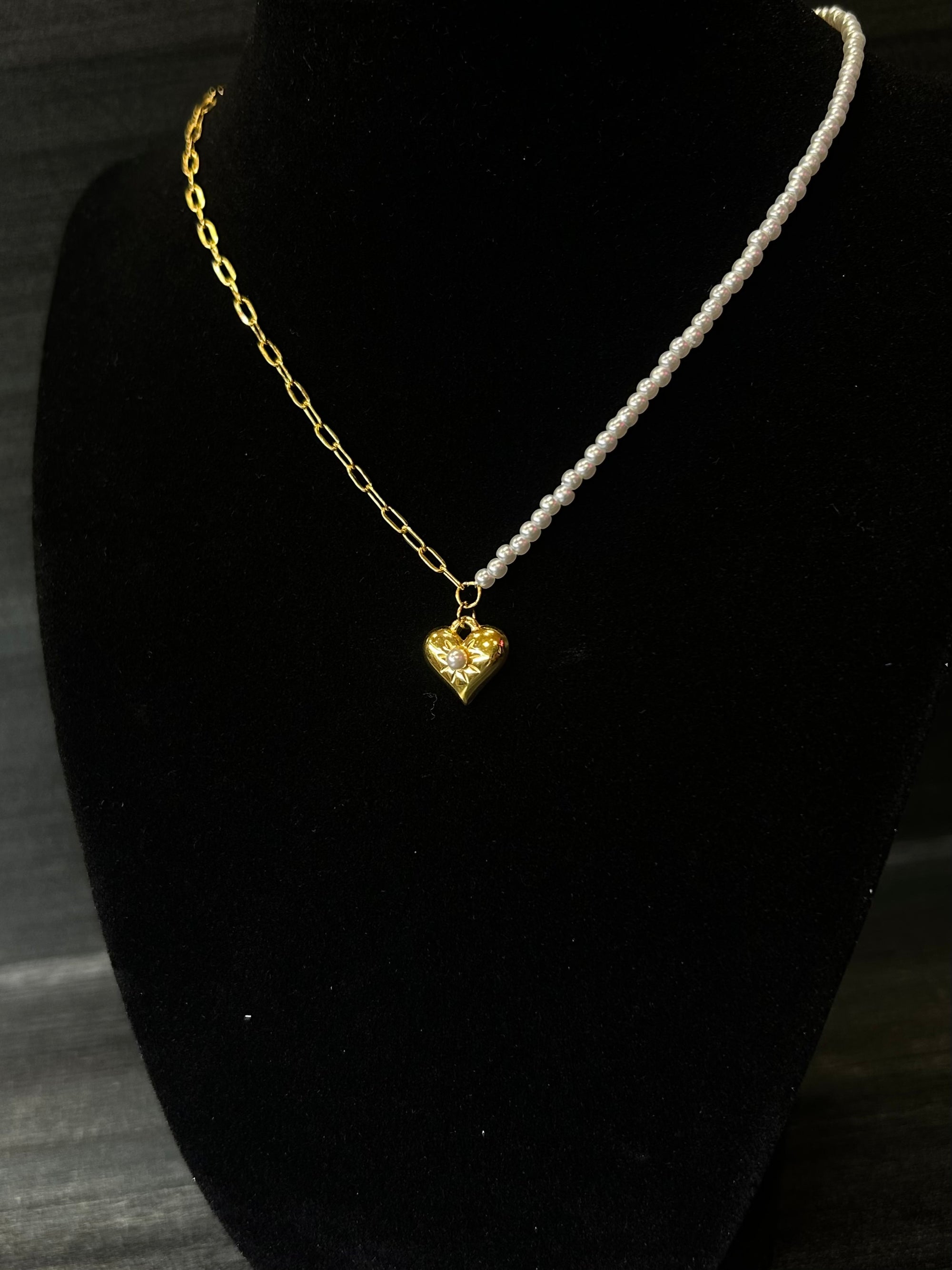 Gold - Pearl Heart Pendant Necklace